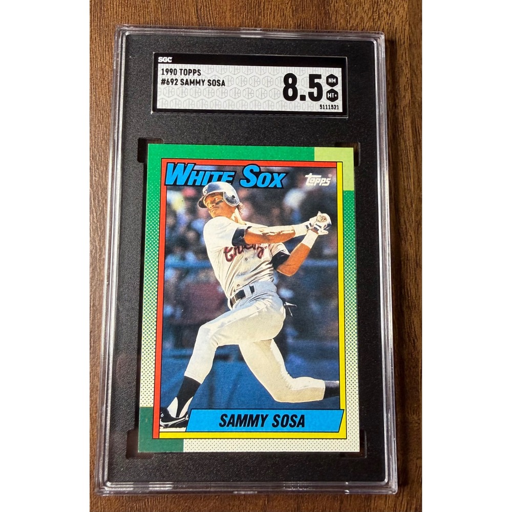 1990 Topps Sammy Sosa Rookie Card #692 SGC 8.5 NM/MT+ Chicago White Sox